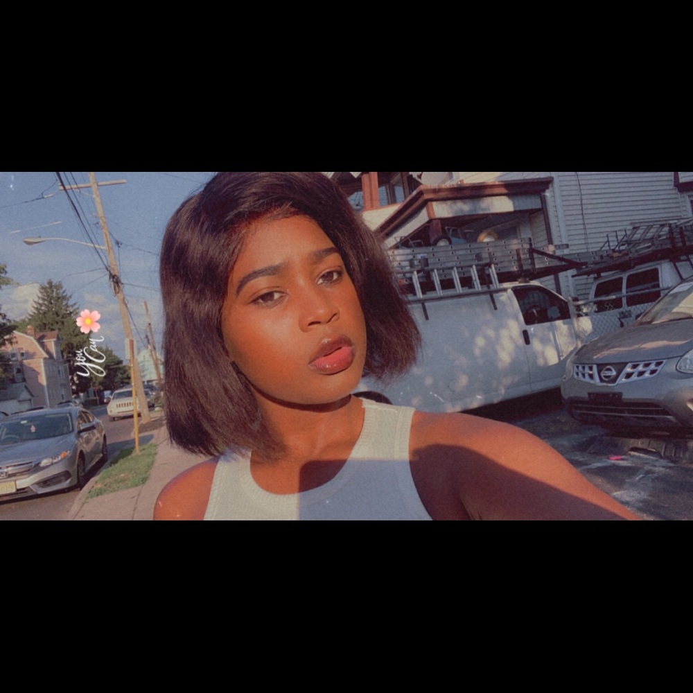 Meet your Posher, Bruna